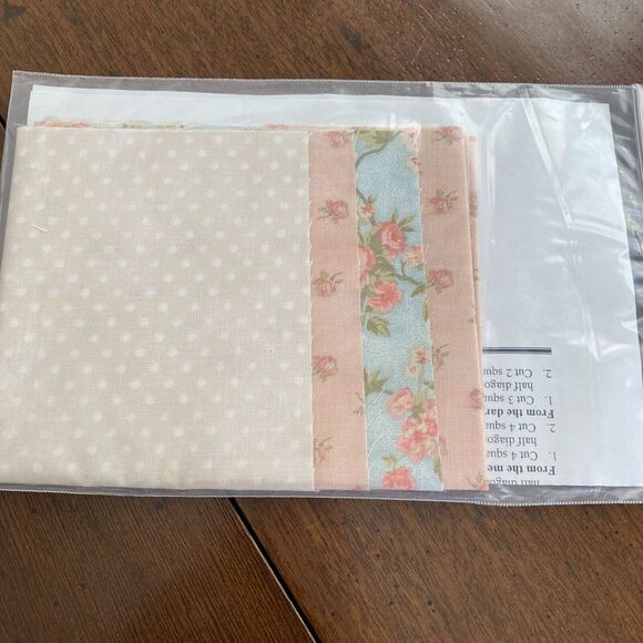 Quilters Block Of The Month Kit Month 1 Robyn's Garden From The Quilt House - Picture 2 of 3